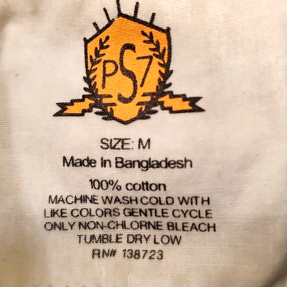 Short Sleeve button down shirt size M - Picture 5 of 6